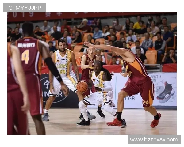 广厦对阵上海精彩回顾视频分析及赛后亮点总结